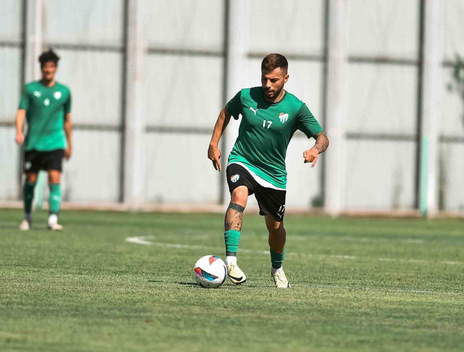BURSASPOR'DA YENİ SEZON HAZIRLIKLARININ İLK ETAP ÇALIŞMASI SONA ERDİ.