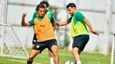 BURSASPOR'DA YENİ SEZON HAZIRLIKLARI TÜM HIZIYLA SÜRÜYOR.