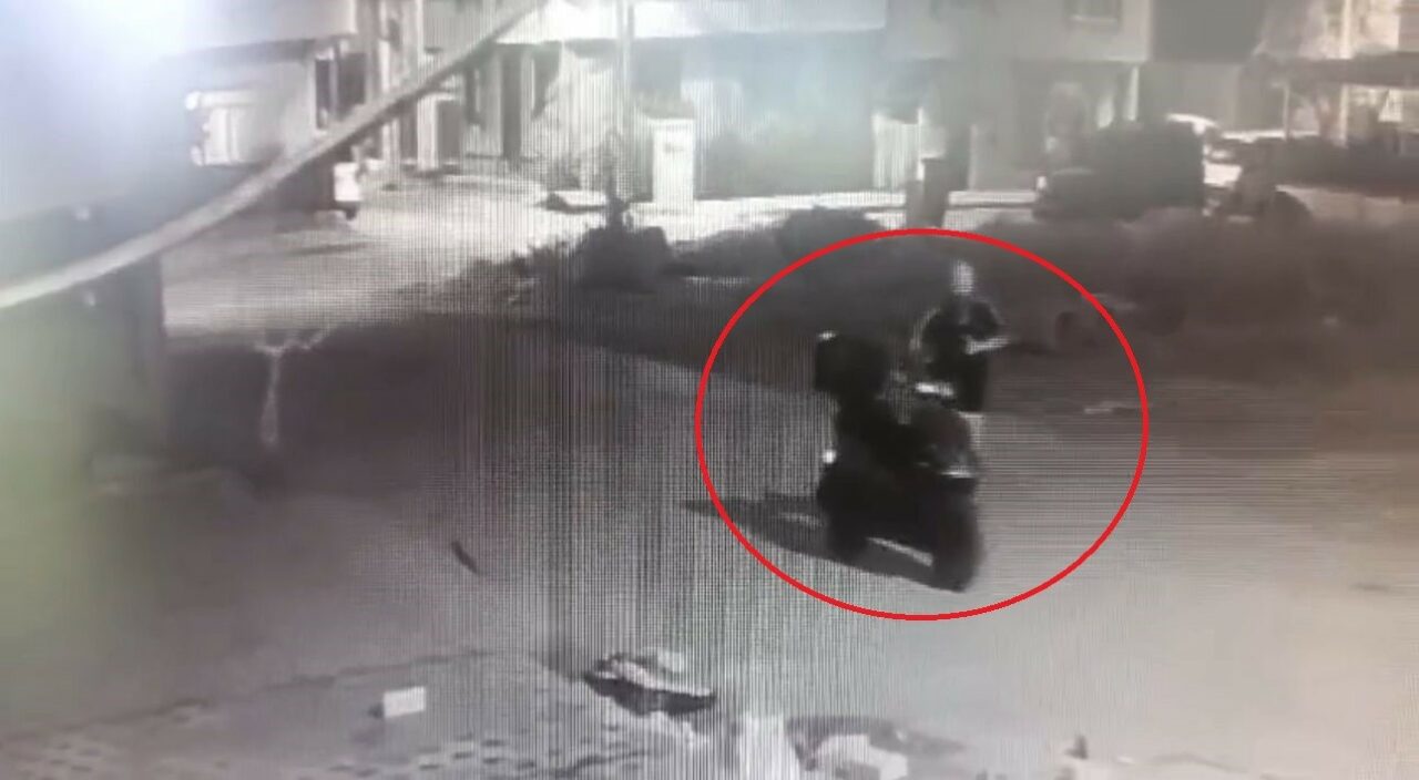 BURSA'DA ÇALDIĞI MOTOSİKLETLERİ GÖMEN ŞÜPHELİ, DÖVMESİNDEN TESPİT EDİLEREK YAKALANDI.