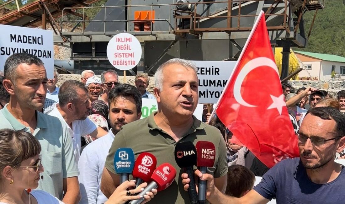 Dört köy birleşti, sularına sahip çıkmak için eylem yaptı BURSA'NIN ORHANELİ İLÇESİNDE GEÇİCİ RUHSAT İLE 6 BİN KİŞİNİN YAŞADIĞI