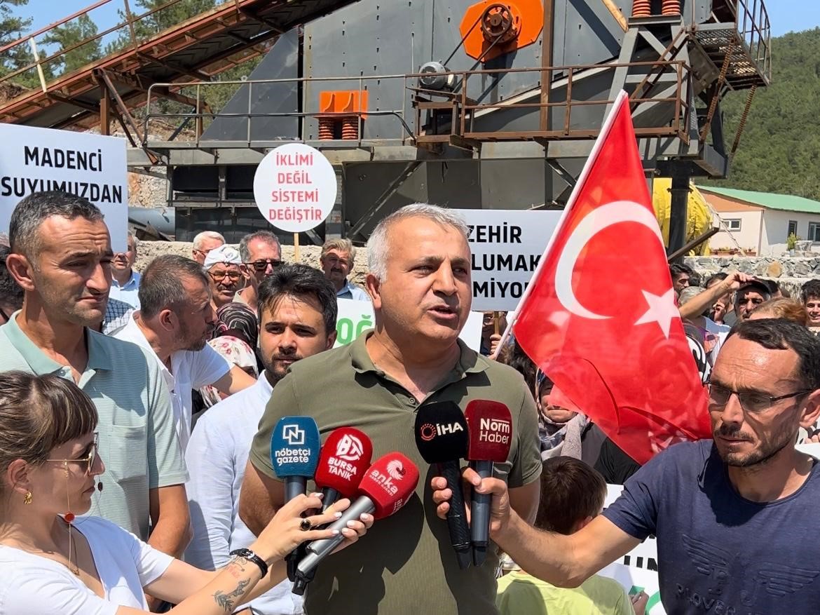 BURSA'NIN ORHANELİ İLÇESİNDE GEÇİCİ RUHSAT İLE 6 BİN KİŞİNİN YAŞADIĞI