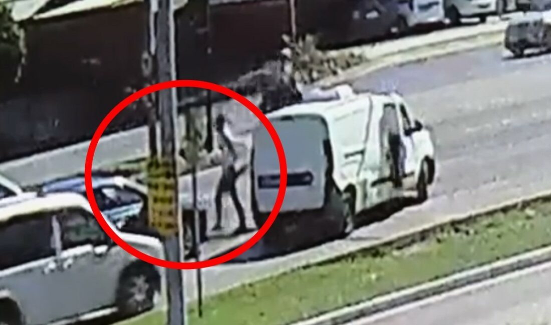 Eski nişanlısı dehşeti yaşatıp yaşamına son vermişti..İfadesi ortaya çıktı BURSA'DA ESKİ NİŞANLISININ SEVGİLİSİ OLDUĞUNU ÖĞRENEN 27 YAŞINDAKİ GENÇ CİNNET