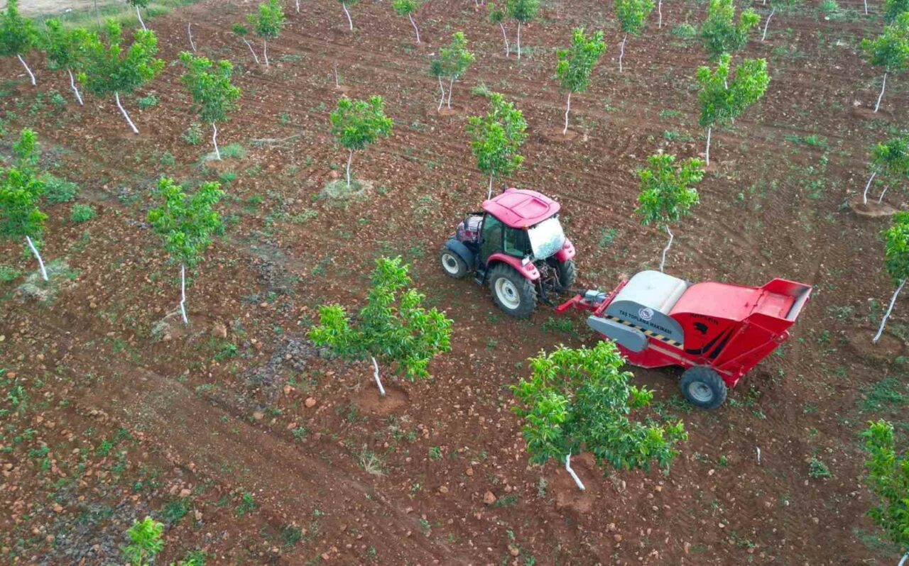 İNEGÖL BELEDİYESİ’NİN 2020 YILINDA ALIMINI YAPARAK ÜCRETSİZ OLARAK ÇİFTÇİLERİN KULLANIMINA