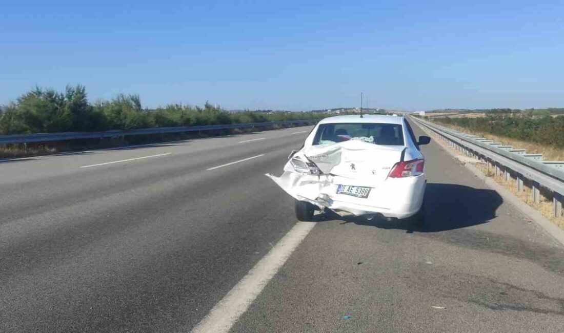 BURSA’NIN KARACABEY İLÇESİNDE İKİ OTOMOBİLİN ÇARPIŞTIĞI KAZADA 2’Sİ ÇOCUK 4