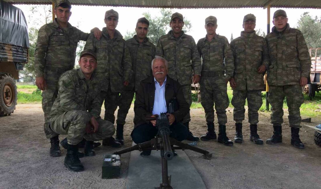 Kıbrıs Gazisi Barış Harekatı’nda kullandığı silahı 50 yıl sonra buldu FİKRİ ÖZER 45 YIL SONRA MAKİNELİ TÜFEĞİ İLE