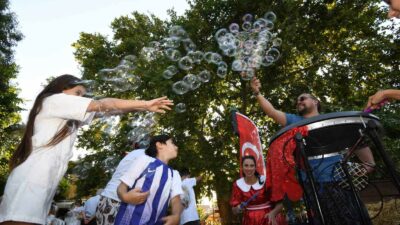 ‘KÖYÜMÜZDE ŞENLİK VAR’ PROJESİ İLE İLÇENİN KIRSAL MAHALLELERİNİ MÜZİK, DANS