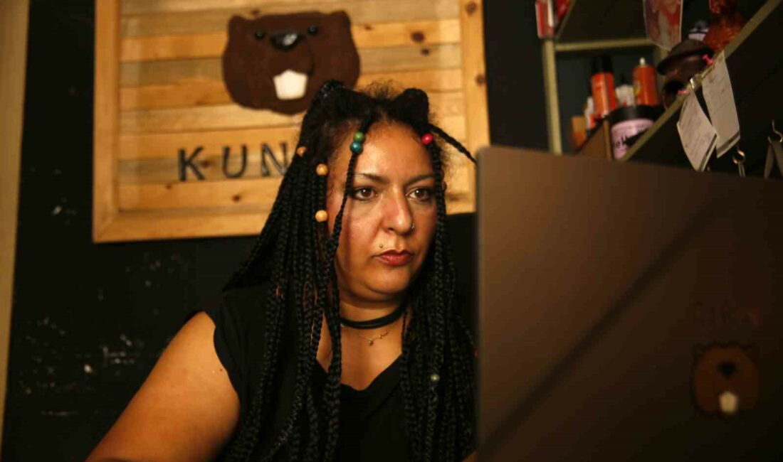 NÜKHET ÖZDEMİR, 3D YAZICIDAN BASTIĞI ÜRÜNLERİN TİCARETİNE BAŞLADI.