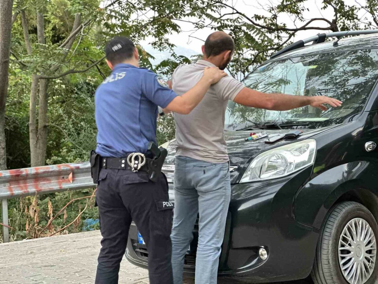 DURAKLAMA VE PARK ETMENİN YASAK OLDUĞU, HALK ARASINDA ZEYNİLER YOLU