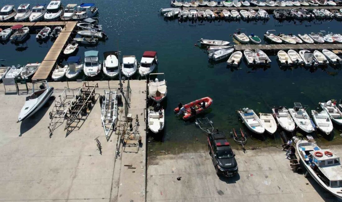 Marmara Denizi’nde kaybolan 2 tersane işçisini arama çalışmaları 42’nci saatinde MARMARA DENİZİNDE KAYBOLAN 2 TERSANE İŞÇİYE ULAŞILMAYA ÇALIŞIYOR
