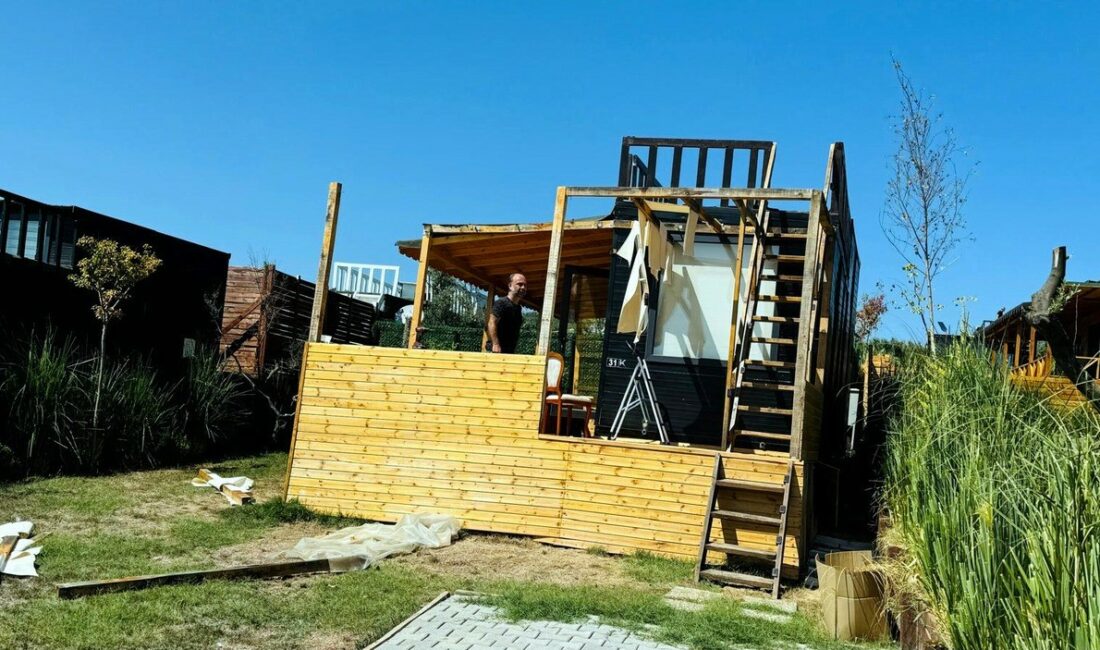 Mudanya’da tarım arazilerindeki Tiny House’lar yıkılıyor BURSA’DA TARIMSAL AMAÇLI KULLANILAN ARAZİLERE KURULAN TİNY HOUSE TİPİ 122