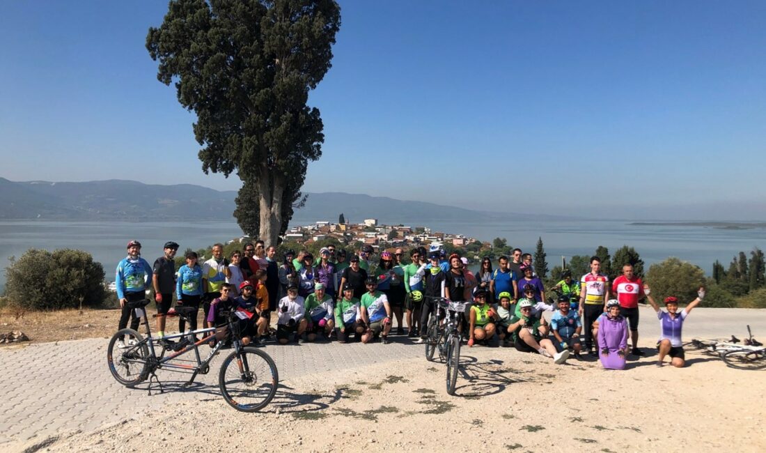 Mysia Yolları’nda engelsiz dostluklar için pedal çevirdiler NİLÜFER BELEDİYESİ, EŞPEDAL DERNEĞİ TARAFINDAN DÜZENLENEN YAZ FESTİVALİ’NE EV SAHİPLİĞİ