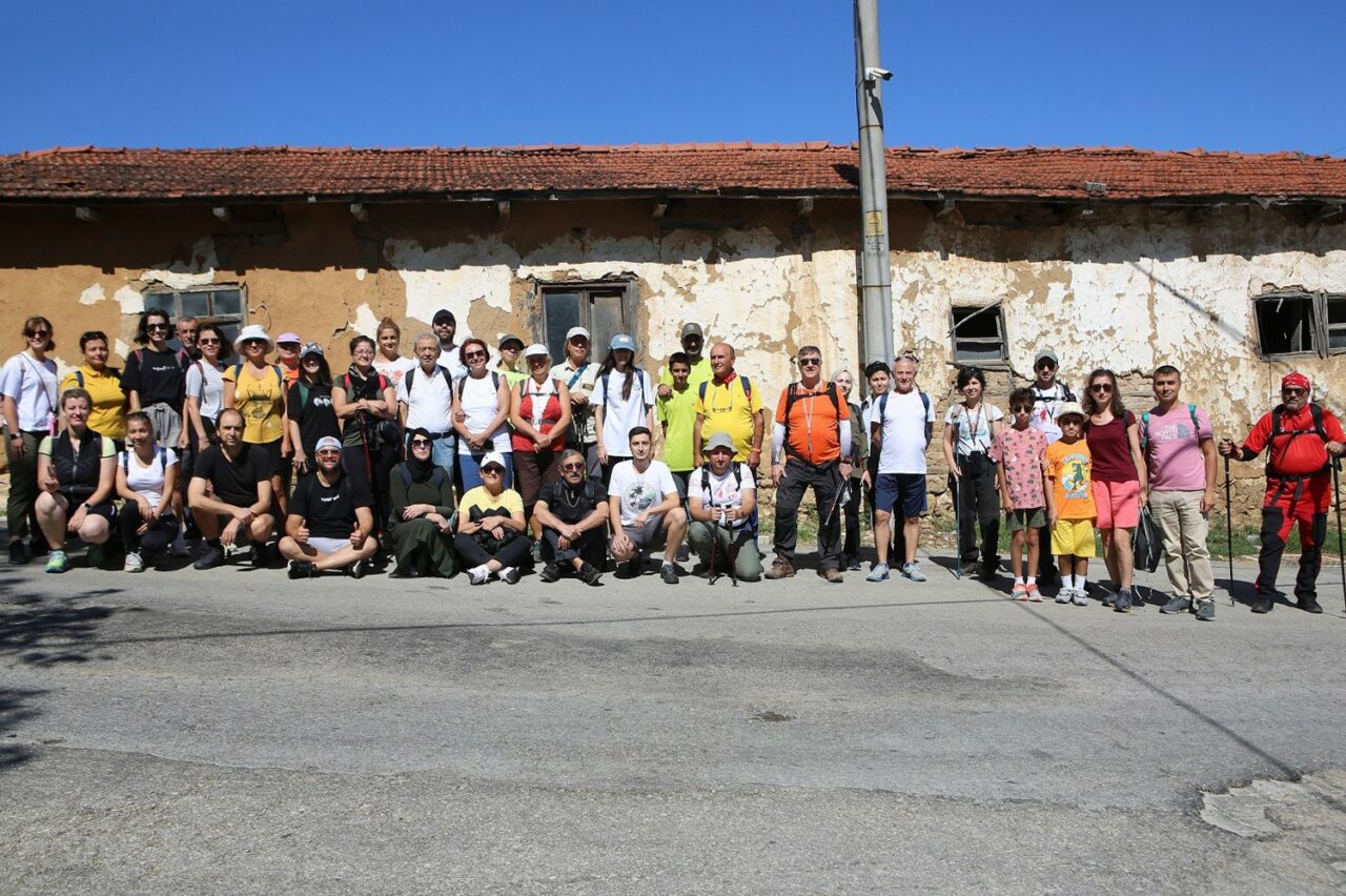 NİLÜFER BELEDİYESİ'NİN MYSİA YOLLARI’NDA HAFTA İÇİNDE DÜZENLEDİĞİ ETKİNLİĞE KATILAN TREKKİNG