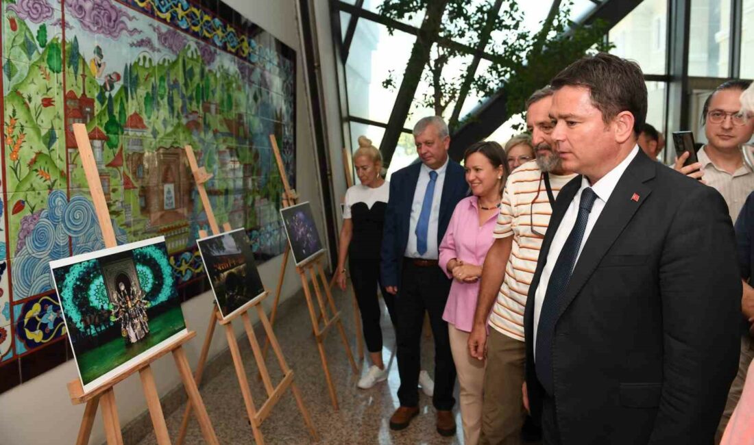 Osmangazi’de Dünya Fotoğrafçılık Günü Sergisi açıldı OSMANGAZİ BELEDİYESİ, DÜNYA FOTOĞRAFÇILIK GÜNÜ’NDE HER BİRİ BURSA’NIN AYRI BİR