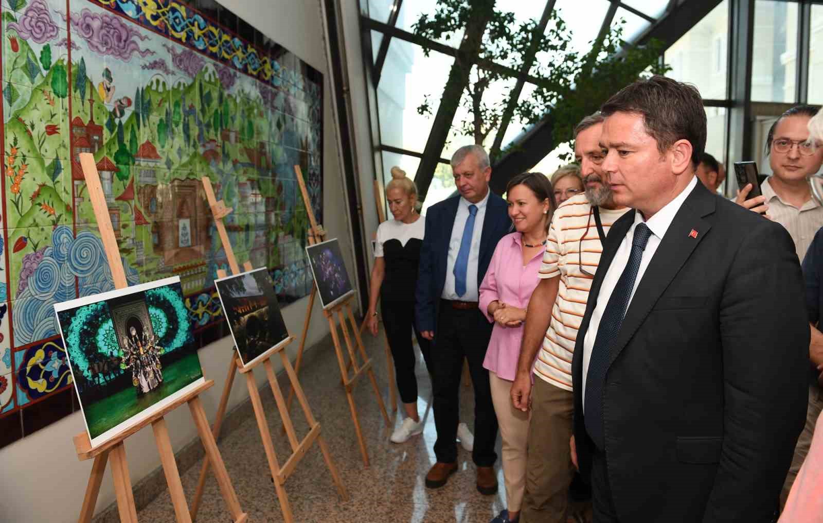 OSMANGAZİ BELEDİYESİ, DÜNYA FOTOĞRAFÇILIK GÜNÜ’NDE HER BİRİ BURSA’NIN AYRI BİR