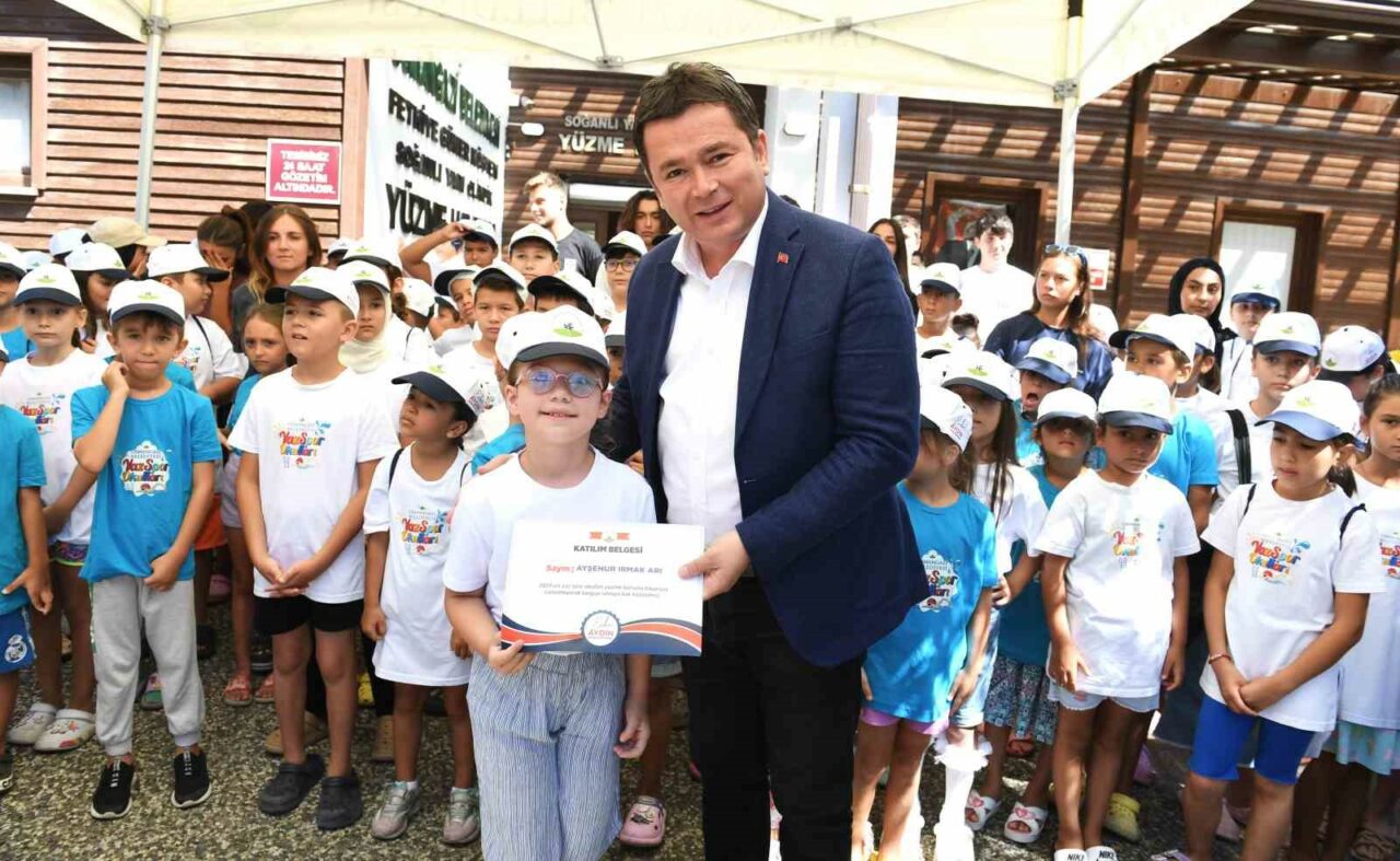 OSMANGAZİ BELEDİYESİ TARAFINDAN DÜZENLENEN YAZ SPOR OKULLARININ YÜZME KURSUNU BAŞARIYLA