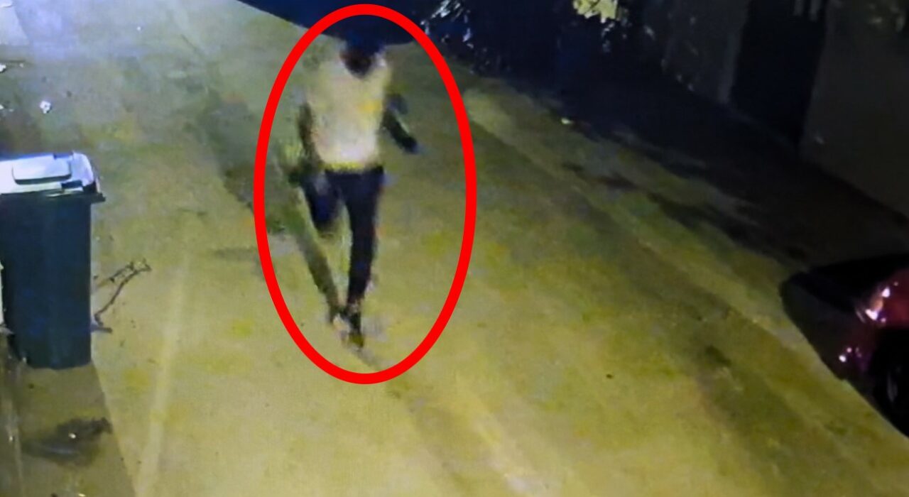 BURSA'DA CEZAEVİNDEN ÇIKTIKTAN SONRA SEVGİLİSİNE HEDİYE ETMEK İÇİN ÇANTA ÇALAN