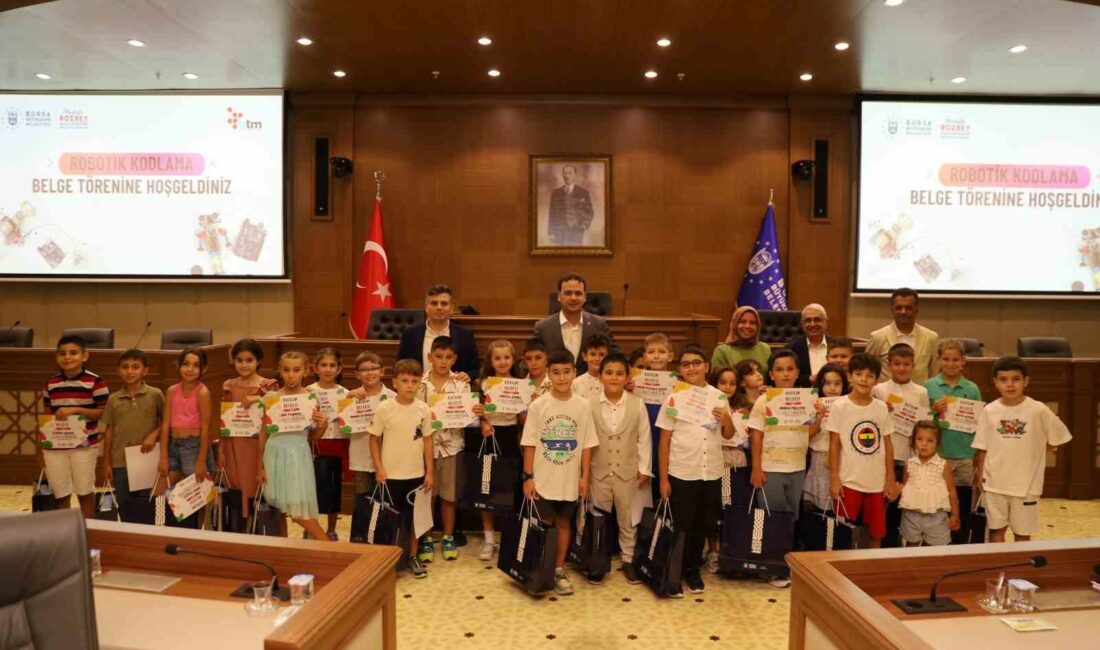 BURSA BÜYÜKŞEHİR BELEDİYESİ TARAFINDAN GERÇEKLEŞTİRİLEN ROBOTİK KODLAMA VE YAZILIM ATÖLYESİ