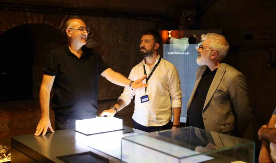 Sunay Akın’dan Bursa’ya müze ziyareti BURSA’DA GEÇMİŞLE GELECEĞİN BULUŞMA NOKTASI OLAN BÜYÜKŞEHİR BELEDİYESİ BÜNYESİNDEKİ MÜZELERİ