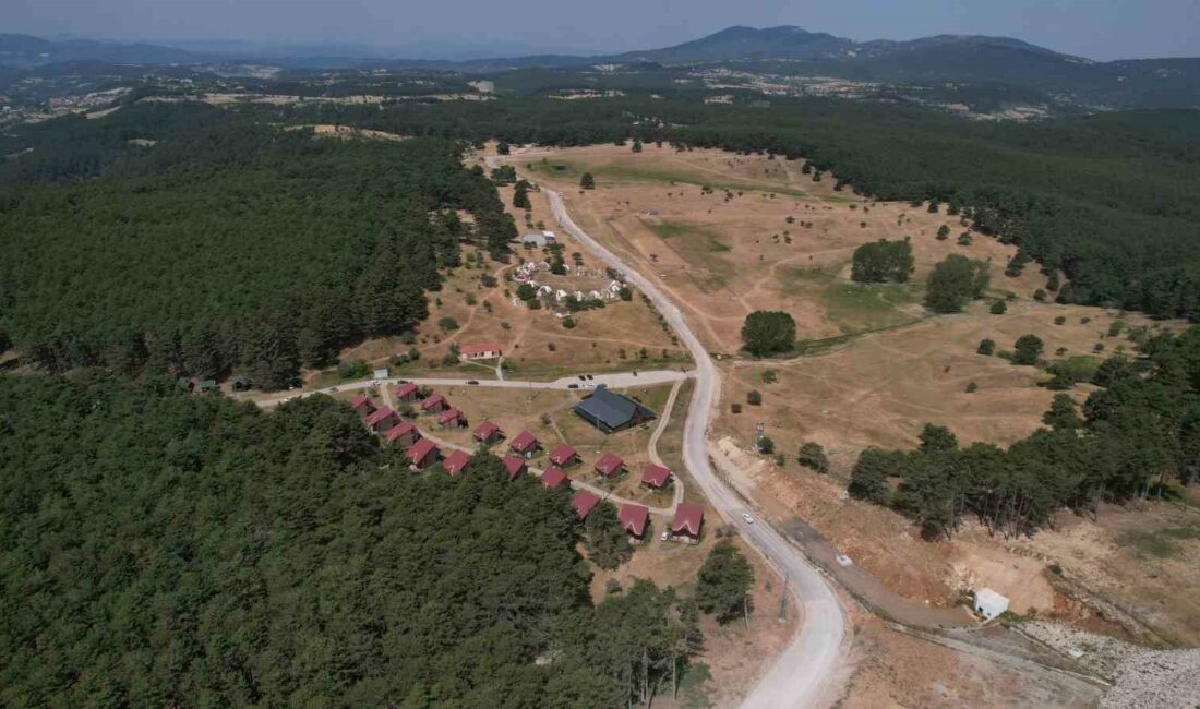 SICAK HAVALARDAN BUNALAN VATANDAŞLAR, SERİNLEMEK İÇİN BURSA’NIN KELES İLÇESİNDEKİ KOCAYAYLA’YI