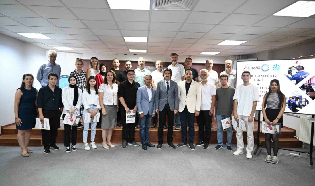 Uzman teknikerler BUTGEM’de sertifikalarını aldı MESLEKİ EĞİTİM ALANINDAKİ ÇALIŞMALARIYLA TÜRKİYE’YE ÖRNEK OLAN BUTGEM, FAALİYETLERİNİ TÜM