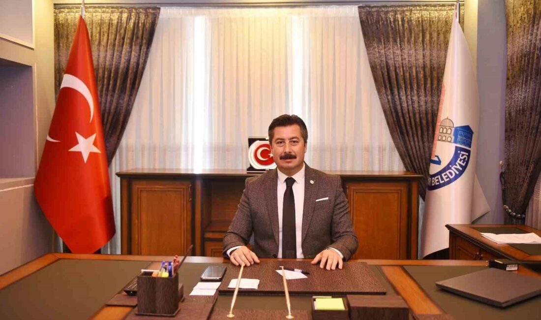 Yenişehir Belediyesi’nden Suriyelilerin iş yerlerine sıkı denetim YENİŞEHİR’DE SURİYELİLERİN OLDUĞU BİLİNEN İŞ YERLERİNDE DENETİM YAPILDI. DENETİMLERİN ARDINDAN