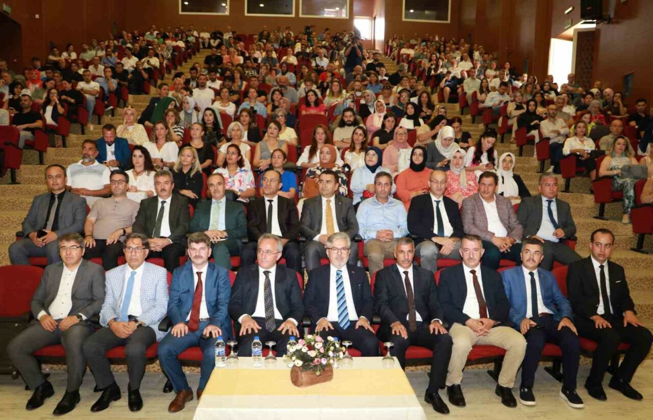 TÜRKİYE YÜZYILI MAARİF MODELİ FORMATÖR ÖĞRETMENLER BULUŞMASI MİLLİ EĞİTİM BAKAN