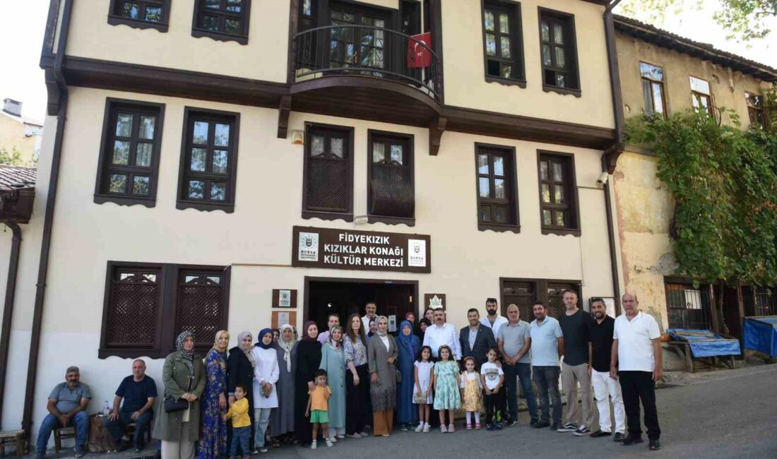 Başkan Yılmaz, Fidyekızık sakinleriyle buluştu YILDIRIM BELEDİYE BAŞKANI OKTAY YILMAZ, MAHALLELERİN İHTİYAÇLARINI ÖĞRENMEK VE VATANDAŞLARLA