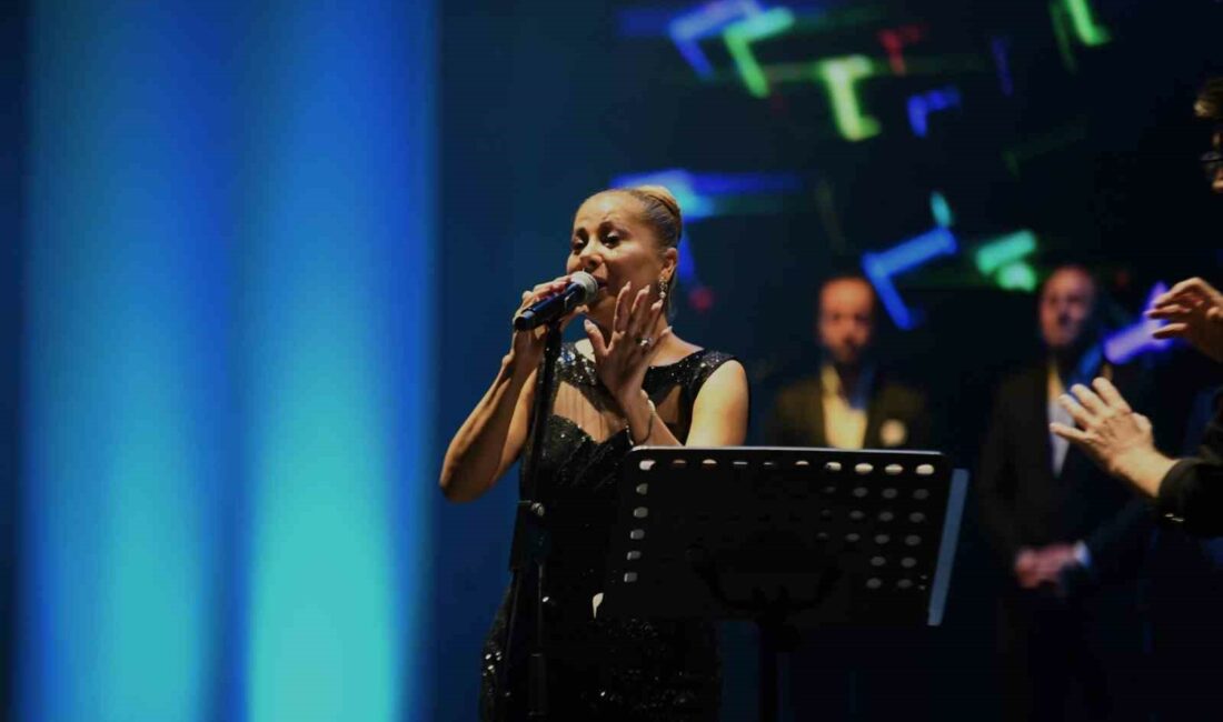 Başkanlar, Zeki Müren şarkıları söyledi OSMANGAZİ BELEDİYESİ, SANAT GÜNEŞİ ZEKİ MÜREN’İ ARAMIZDAN AYRILIŞININ 28’İNCİ YILINDA,