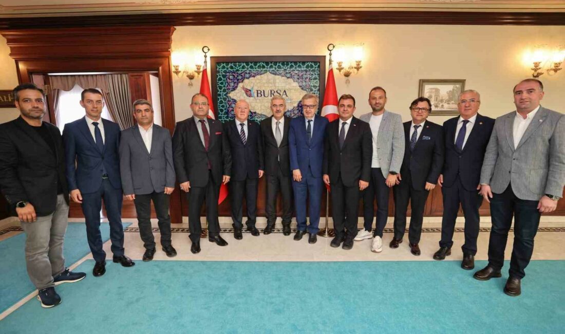 BGC’den Vali Ayyıldız’a ziyaret BURSA GAZETECİLER CEMİYETİ BAŞKANI NURİ KOLAYLI VE BGC YÖNETİM KURULU