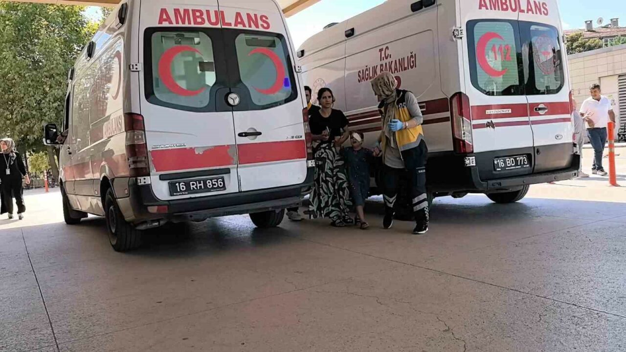 BURSA'NIN İNEGÖL İLÇESİNDE 5 YAŞINDAKİ ÇOCUĞUN GÖZÜNE, OYNADIĞI BIÇAK BATTI.