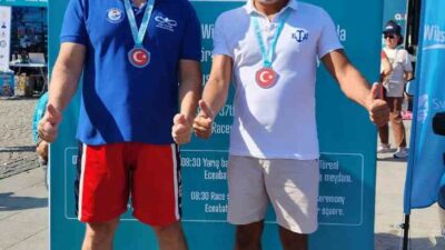 İSTANBUL VE ÇANAKKALE’DE DÜZENLENEN YÜZME YARIŞLARINA, BTÜ’LÜ AKADEMİSYENLER DAMGASINI VURDU.