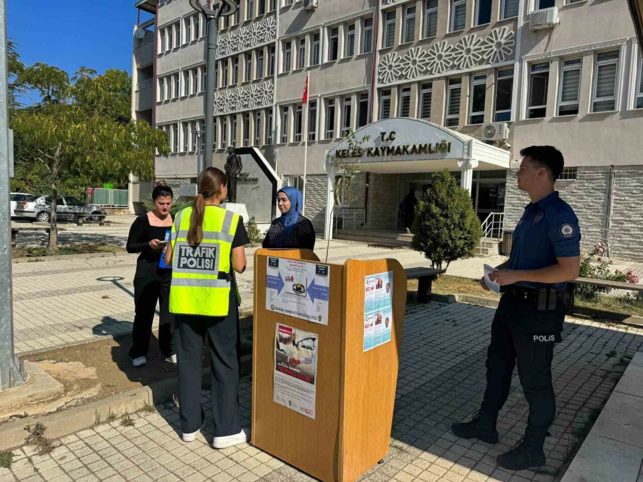 BURSA İL EMNİYET MÜDÜRLÜĞÜ KELES İLÇE EMNİYET AMİRLİĞİ EKİPLERİ, YAKLAŞIK
