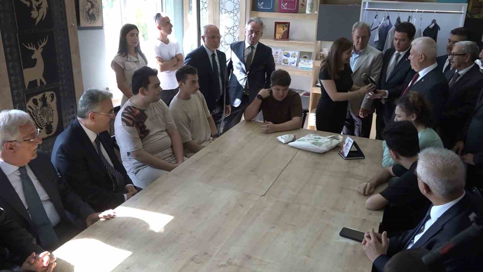 2024-2025 EĞİTİM ÖĞRETİM YILININ İLK DERS ZİLİYLE BİRLİKTE, 42 BİN