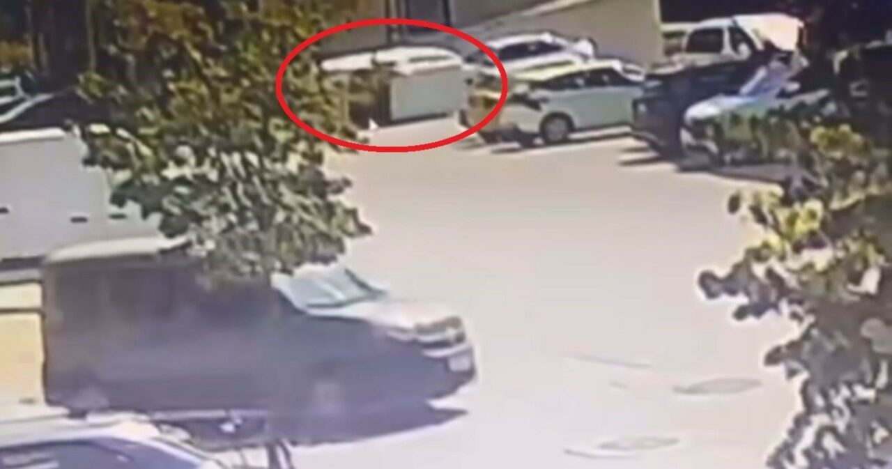 BURSA'DA SEYİR HALİNDEKİ HAFİF TİCARİ ARAÇ, BİR ANDA TAKLA ATARKEN