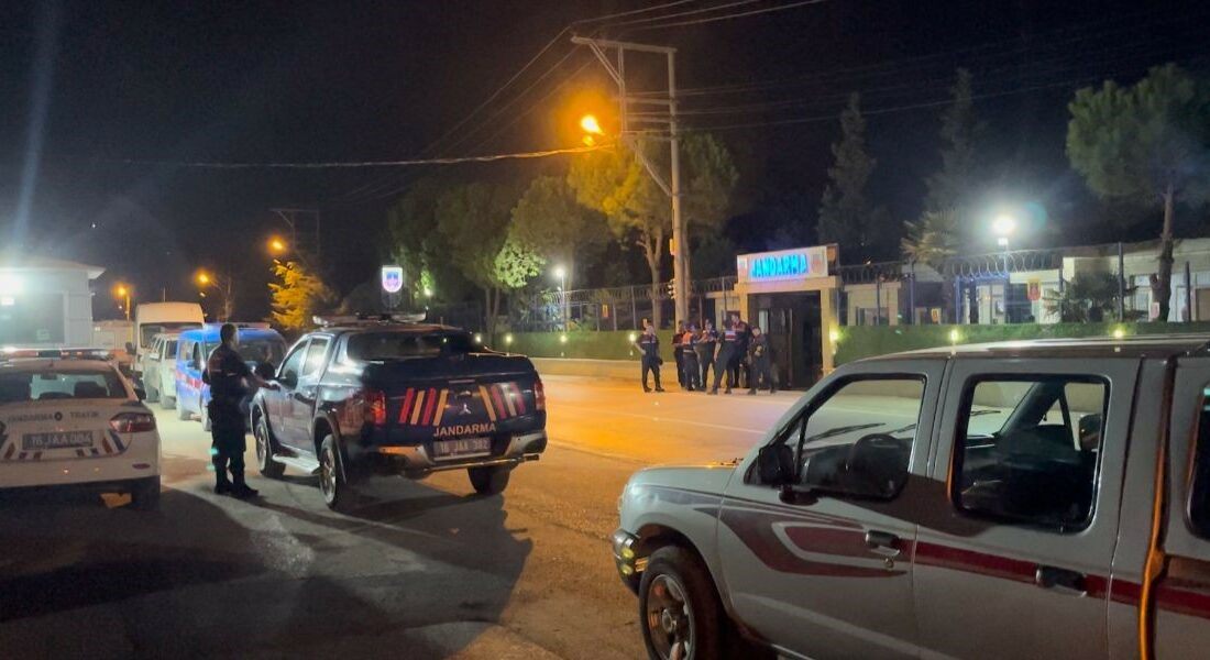 Bursa’da kaybolan kadın için ekipler harekete geçti BURSA’DA KAYBOLAN KADIN İÇİN EKİPLER HAREKETE GEÇTİ