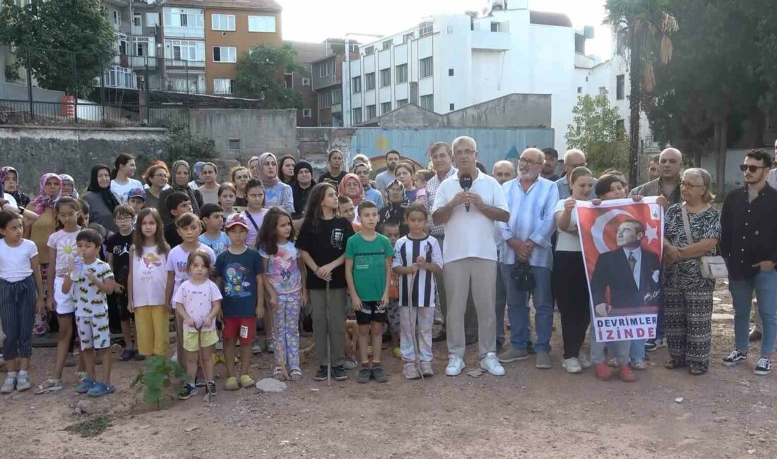 Bursa’da velilerden ’okul’ eylemi BURSA'NIN ÇEKİRGE MAHALLESİ'NDE YAŞAYAN VELİLER, GEÇTİĞİMİZ YIL YIKILAN 1. MURAD