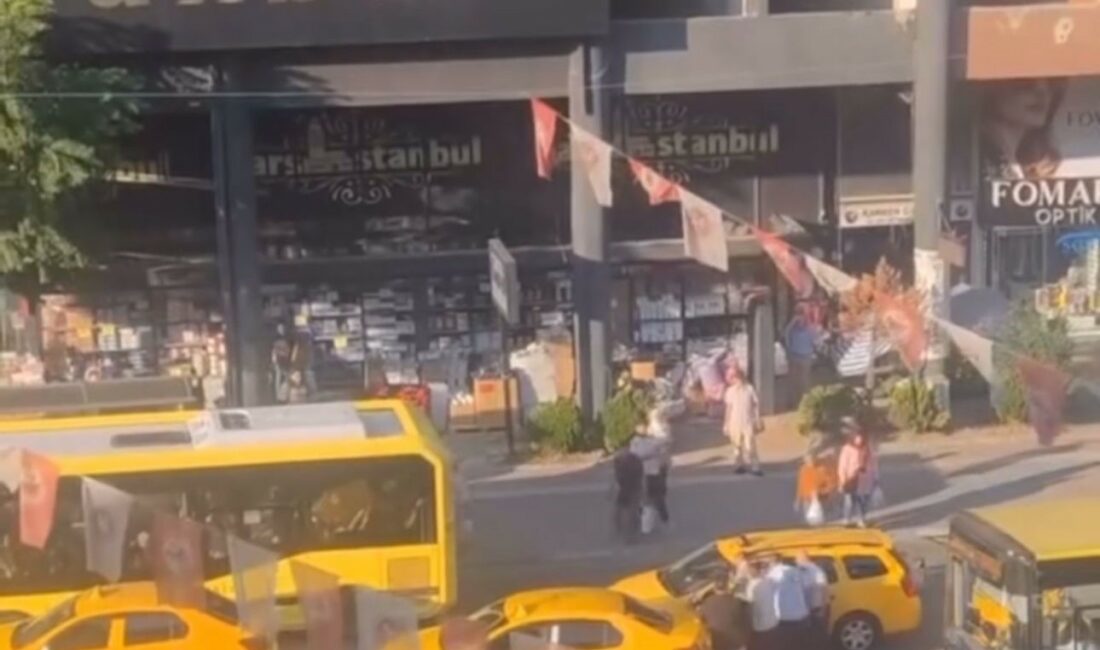 Bursa’da ’yol verme’ tartışması kamerada BURSA'DA 'YOL VERME' TARTIŞMASI