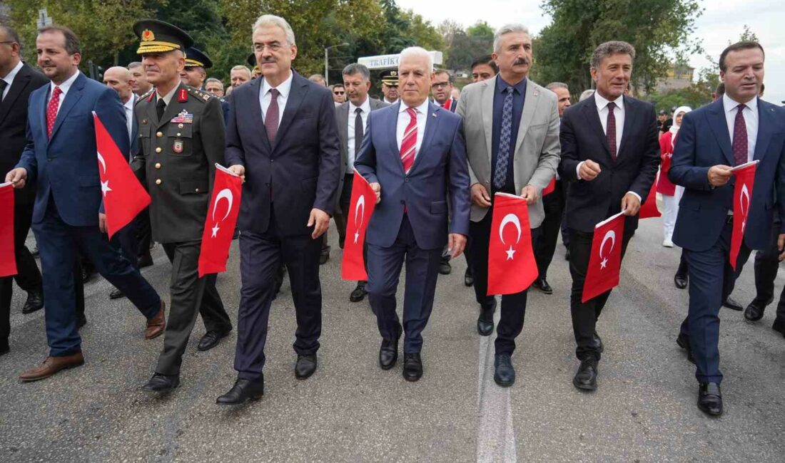 Bursa’nın düşman işgalinden kurtuluşu coşkuyla kutlandı BURSA'NIN DÜŞMAN İŞGALİNDEN KURTULUŞUNUN 102'NCİ YILDÖNÜMÜ BURSA VALİLİĞİ TARAFINDAN GERÇEKLEŞTİRİLEN