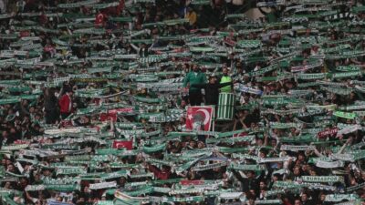 BURSASPOR KULÜBÜ, TOKAT BELEDİYE PLEVNE MAÇININ BİLETLERİNİN SATIŞA ÇIKTIĞINI AÇIKLADI.