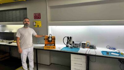 BURSA'DA 17 YILDIR TELEFON TAMİRCİLİĞİ İLE UĞRAŞAN DOĞAN SEYFİ DAĞTAŞ