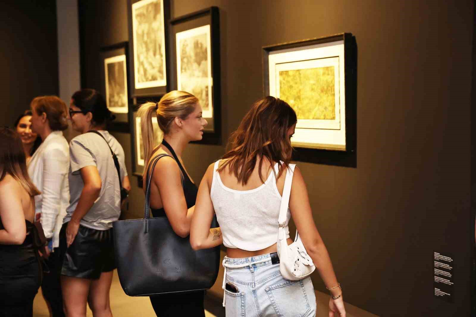 YÜKSEL ARSLAN İLE ERİNÇ SEYMEN’İN YAPITLARINI, KARŞILAŞMA FORMUNDA SUNAN “GÖKYÜZÜ