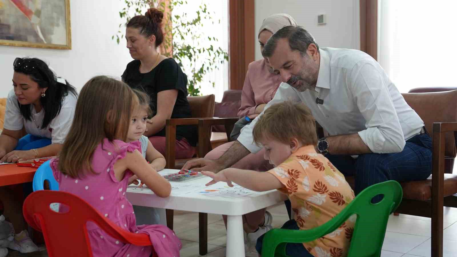 GÜRSU BELEDİYESİ’NİN ÜCRETSİZ OLARAK DÜZENLEDİĞİ ANNE ÇOCUK ATÖLYELERİ AÇILIR AÇILMAZ