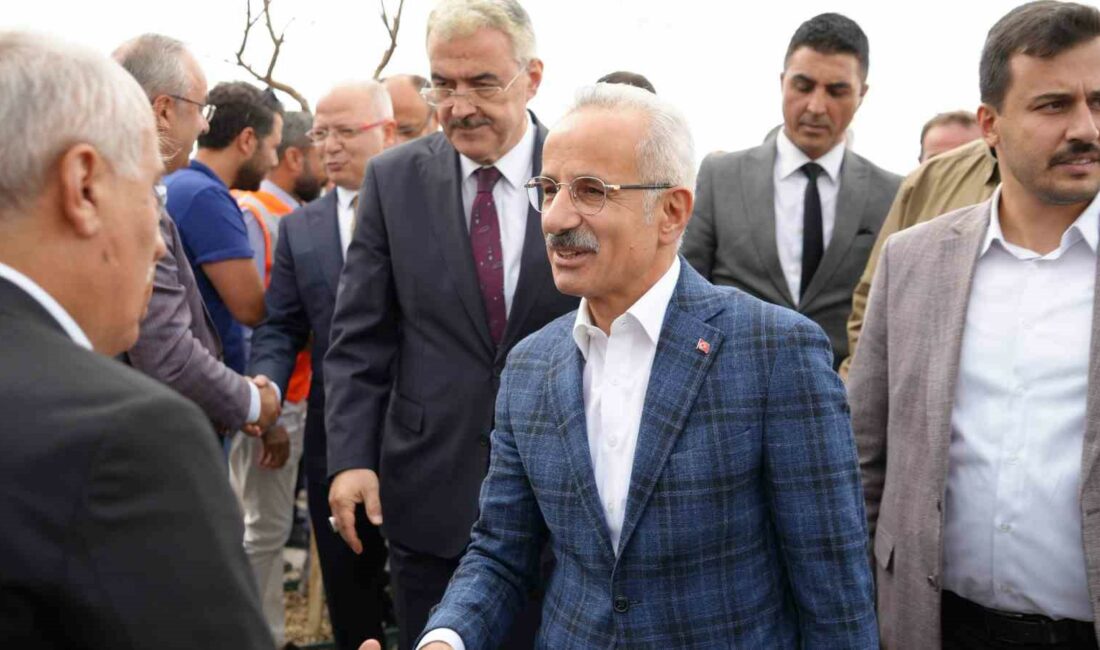 İznik Çevre Yolu Bakan Uraloğlu’nun katılımıyla hizmete açıldı ULAŞTIRMA VE ALTYAPI BAKANI ABDULKADİR URALOĞLU, ZAMANDAN VE YAKITTAN 247