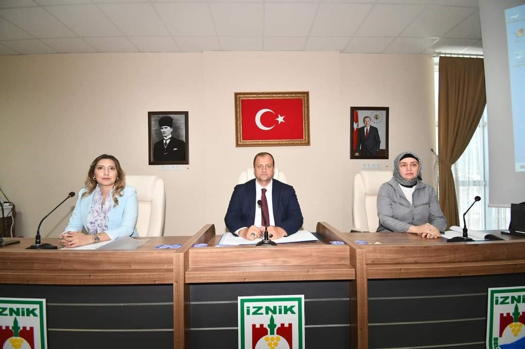 İZNİK GÖLÜ’NDE YAŞANAN SU SEVİYESİNDEKİ TEHLİKELİ DÜŞÜŞ, İZNİK BELEDİYESİ’NİN EV