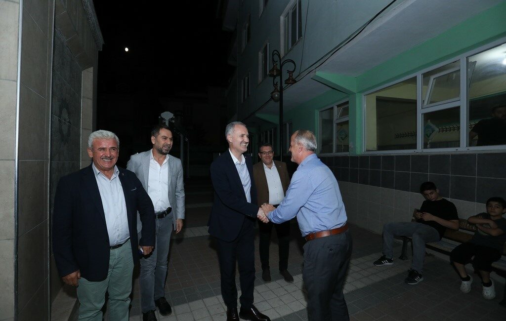 Kandil geleneği Yeşil Camide devam etti İNEGÖL BELEDİYESİ, MEVLİD KANDİLİ NEDENİYLE YATSI NAMAZI SONRASI YEŞİL CAMİDE