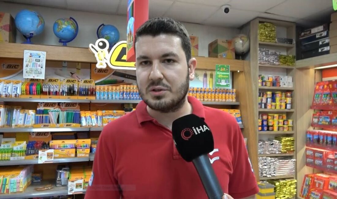 Kırtasiyelerde okul alışverişi başladı OKULLARIN BAŞLAMASINA SAYILI GÜNLER KALA VATANDAŞLAR KIRTASİYE ALIŞVERİŞİNE BAŞLADI.