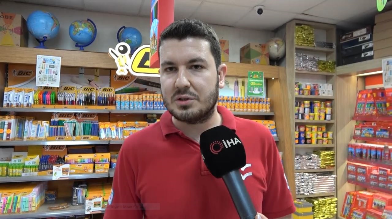 OKULLARIN BAŞLAMASINA SAYILI GÜNLER KALA VATANDAŞLAR KIRTASİYE ALIŞVERİŞİNE BAŞLADI.