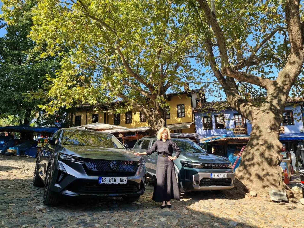 KOÇASLANLAR MOTORLU ARAÇLAR, BURSA’NIN UNESCO MİRASI TARİHİ CUMALIKIZIK KÖYÜNDE RENAULT