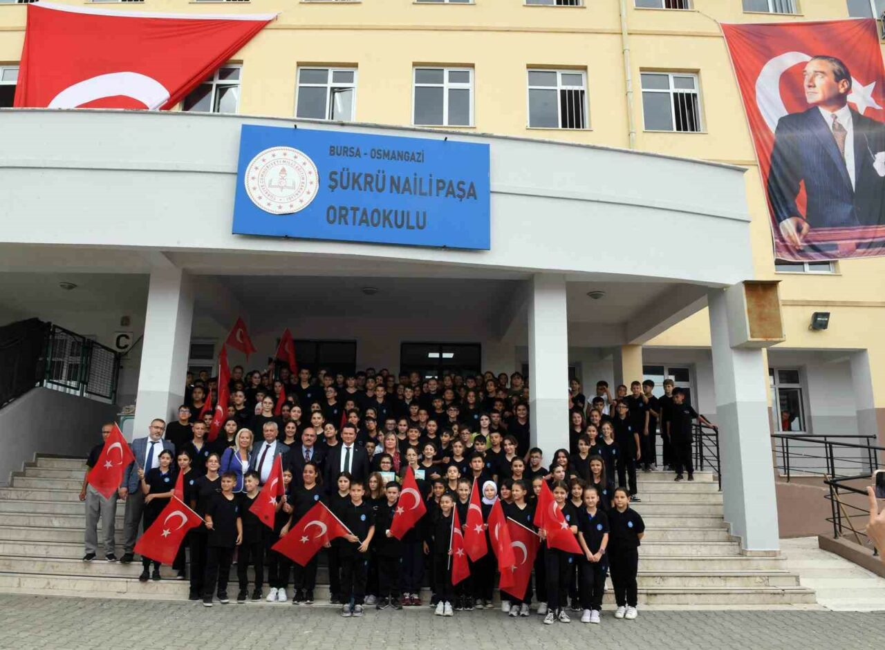 OSMANGAZİ BELEDİYE BAŞKANI ERKAN AYDIN, BURSA’NIN KURTULUŞUNUN 102’İNCİ YILDÖNÜMÜ DOLAYISIYLA