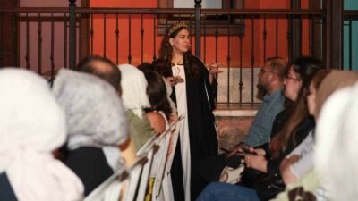 OSMANGAZİ BELEDİYESİ, DÜZENLEMİŞ OLDUĞU ‘BÜYÜKLERE MASAL’ ETKİNLİĞİ İLE YETİŞKİN